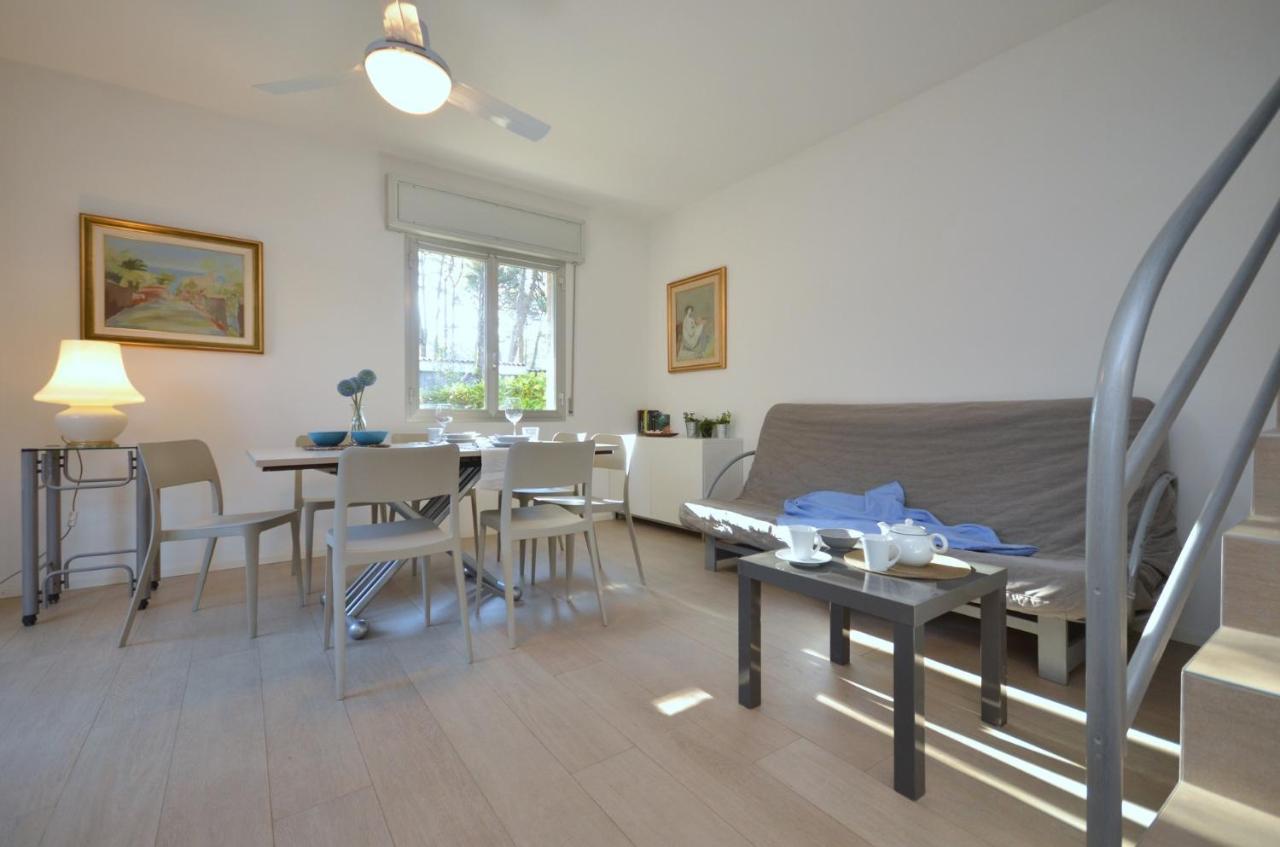 Villa Gloria Lignano Sabbiadoro Kültér fotó